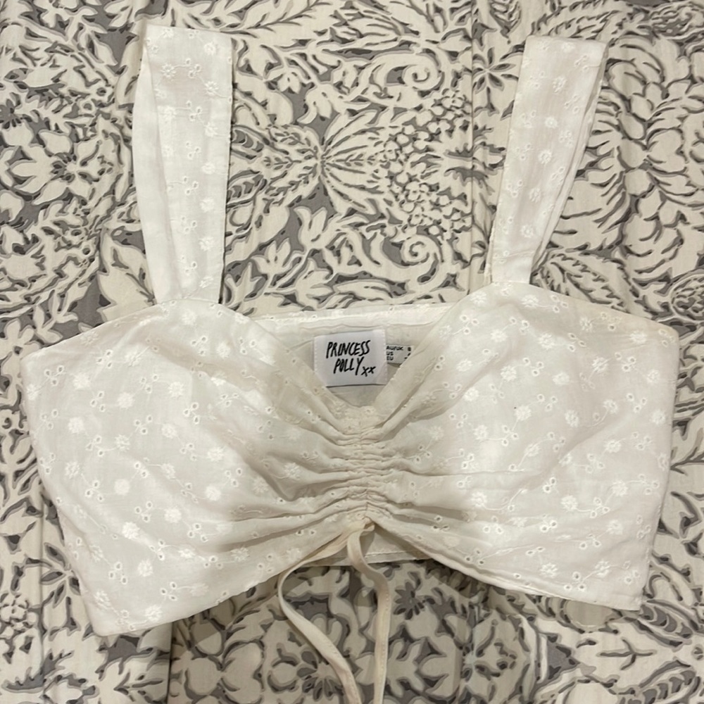 the ini crop top